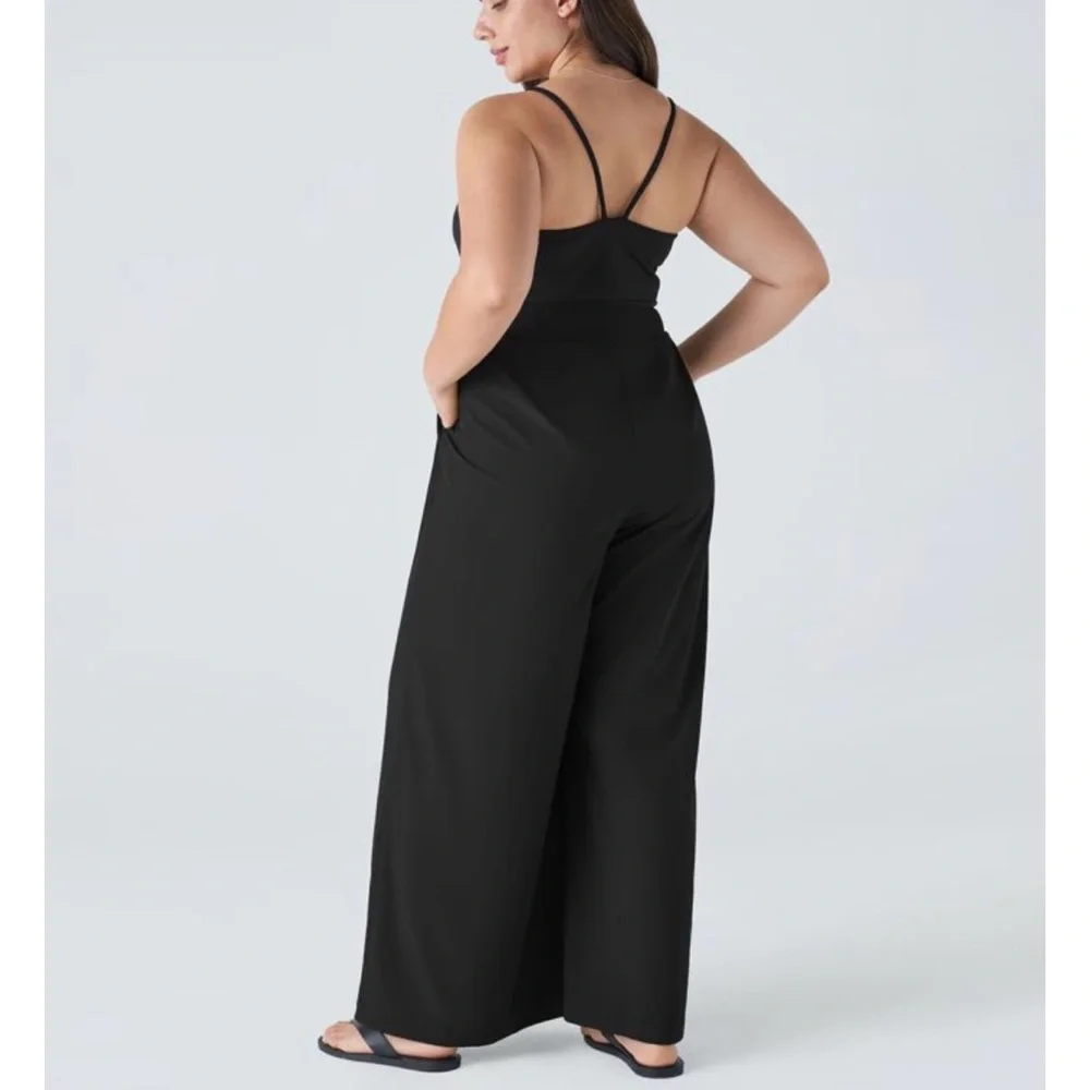 Halara Plus Size Black Wide-Leg Sleeveless Jumpsuit 1X V-Neck Strappy Pockets - Picture 2 of 10